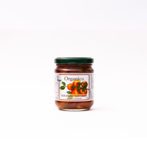 Org sun-dried tomatoes in a herb marinade